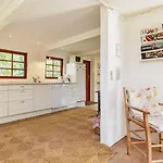 Charming Renovated بيت للعطل