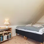 Charming Renovated - By Traum