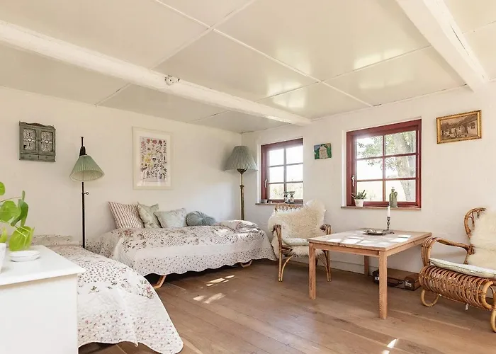 Ferienhaus Charming Renovated - By Traum *